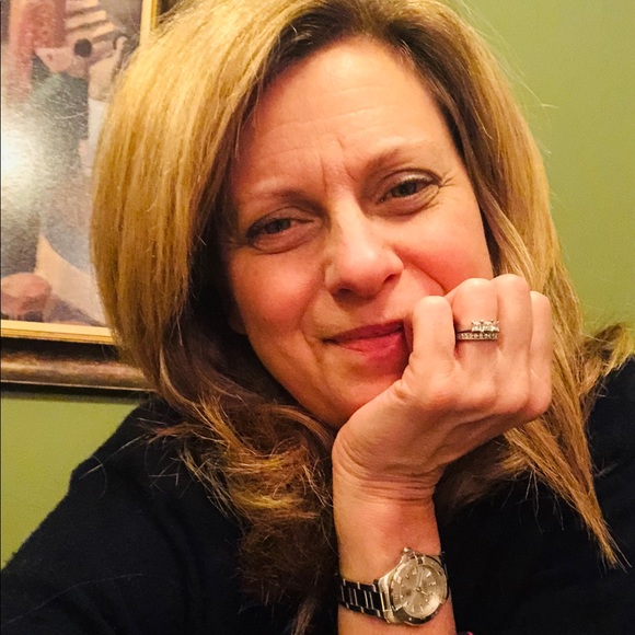 Meet your Posher, Karen - Picture 1 of 1